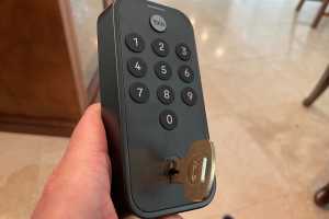 Yale Code keypad lock review: Svelte & affordable, just not smart